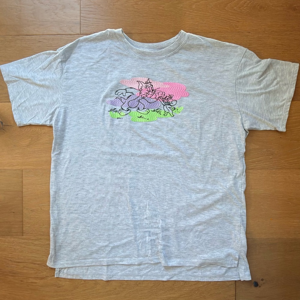 Tom & Jerry T-Shirt Embroidered Looney Tunes Womens Large Pink Purple Gray Retro
